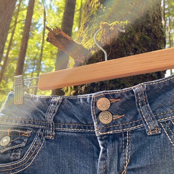 4 for $30 Wallflower shorts - Picture 5 of 6